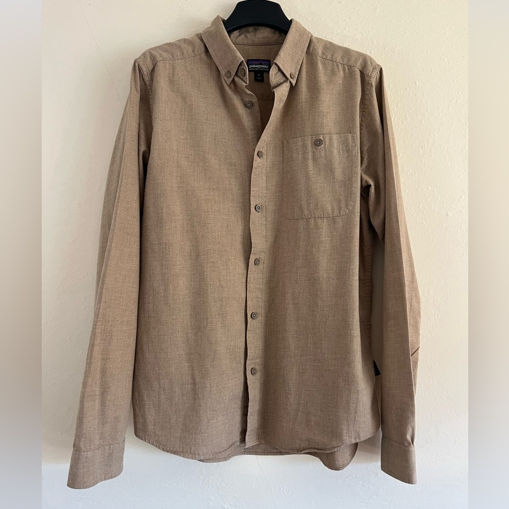 Men’s Patagonia Long Sleeved Vjosa River Pima Cotton Shirt Medium